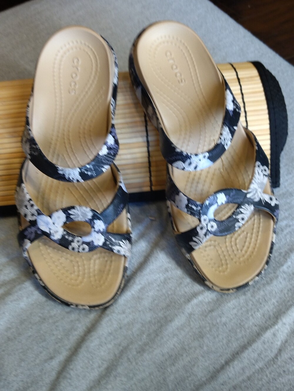 Crocs Meleen Twist Sandals Women Size 8 Black Floral Slide Slip On